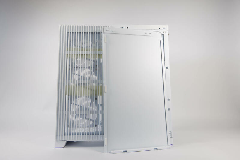 Corsair FRAME 4500X RSR ARGB Seitenteil innen