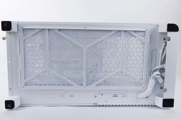 Corsair FRAME 4500X RSR ARGB unten mit Staubfiltern