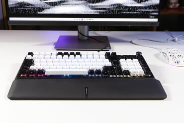 Corsair VANGUARD 96 mit Handballenauflage