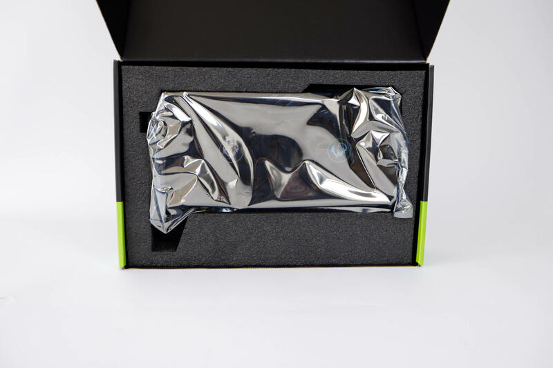 MSI GeForce RTX 5060 Gaming OC Verpackungsinhalt MSI GeForce RTX 5060 Gaming OC Verpackungsinhalt