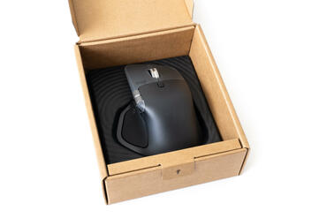 Logitech MX Master 4 Verpackung Innen