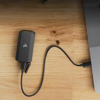 Corsair EX400U SURVIVOR und EX300U externe SSDs mit USB4- und MagSafe 
