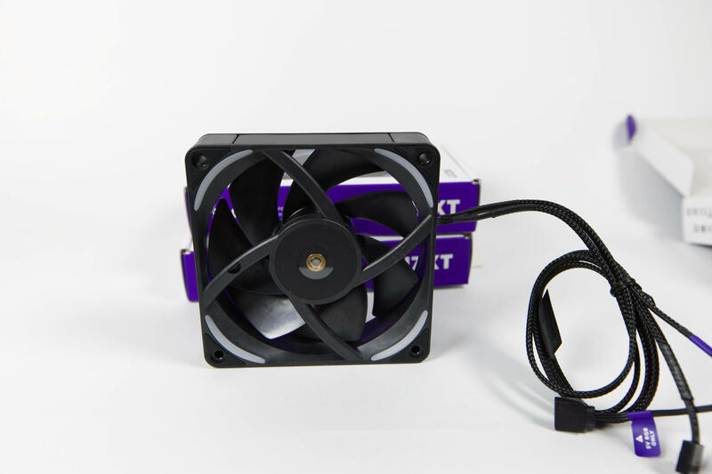NZXT F120X Lüfterhub NZXT F120X Lüfterhub