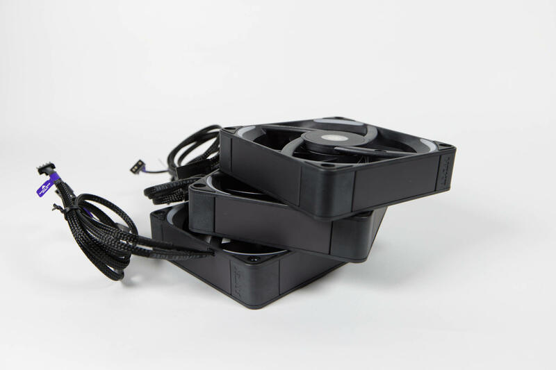 NZXT F120X Lüfterrahmen NZXT F120X Lüfterrahmen