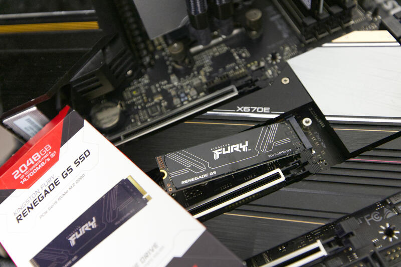 Kingston FURY Renegade G5 SSD eingebaut Kingston FURY Renegade G5 SSD eingebaut