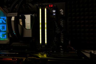 Corsair Dominator Titanium RGB ARGB Beleuchtung Corsair Dominator Titanium RGB ARGB Beleuchtung