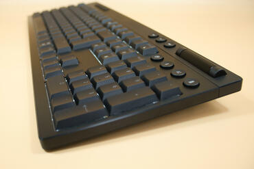 Black Widow v4 low Profile Tastatur Seitenansicht Numpad
