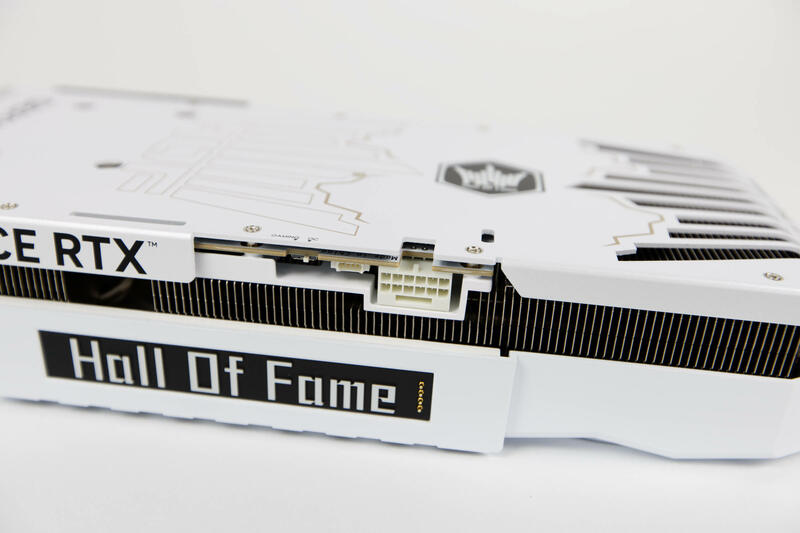 KFA2 GeForce RTX 5070 Ti HOF 12V 2x6 Anschluss KFA2 GeForce RTX 5070 Ti HOF 12V 2x6 Anschluss