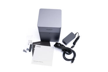 UGREEN DH4300 Plus Lieferumfang