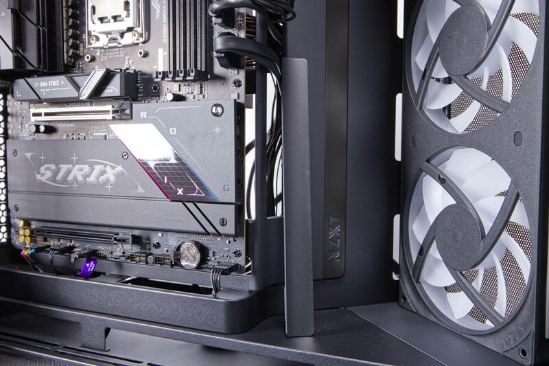 NZXT H9 Flow RGB Kabelführungs Cover