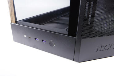 NZXT H9 Flow RGB IO Panel Front NZXT H9 Flow RGB IO Panel Front