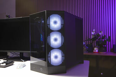 NZXT H9 Flow RGB System Seitenansicht NZXT H9 Flow RGB System Seitenansicht