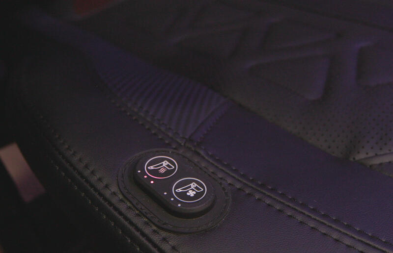 DXRacer Martian Pro XL Sitzheizung aktiviert DXRacer Martian Pro XL Sitzheizung aktiviert