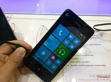 Huawei Ascend W2: Nachfolger des Windows Phones aufgetaucht