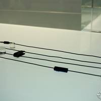 PlayStation 4 Earbud-style Mono-Chat Device