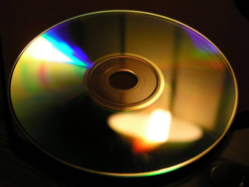 CD-Lichtbeugung  Bild © Luis Fernández García, CC BY-SA