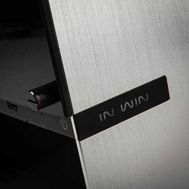 In Win 904: Edelgehäuse aus Aluminium und Glas kommt pünktlich zu Weihnachten