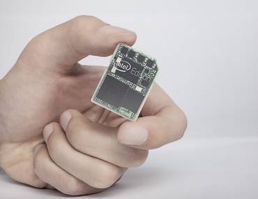 Intel 2014: Mit Wearables, Mini-PC im SD-Karten-Format und "Intel Security"