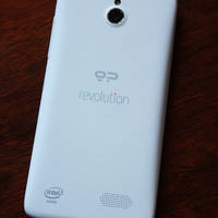 Geeksphone Revolution