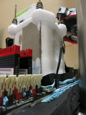 Overclocking-Rekord: Zwei-Kern-Prozessor Xeon X5698 auf über 6,46 GHz übertaktet