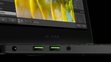 Razer grüner USB an Laptop