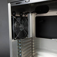 Lian Li PC-A51B - Heckluefter