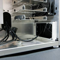 Lian Li PC-A51B - Lüfter / Netzteil