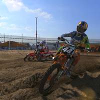 MXGP Überholmanöver in Lausitz